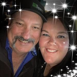 Meet your Posher, Larissa